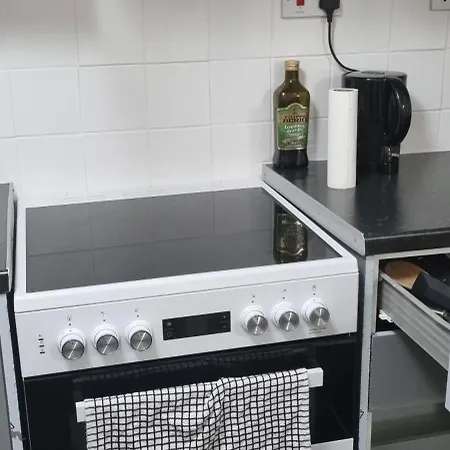 1 Bed Flat Fully Furnished, Manchester, Hulme, Oxford Rd Mánchester