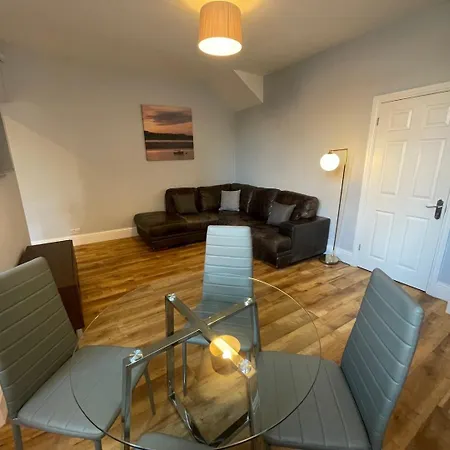 Delightful In Mánchester