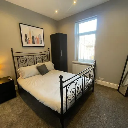 Guest house Delightful In Manchester
