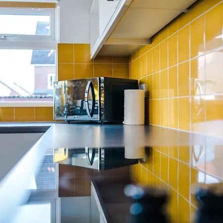 Barton House - Sleeping 10 Semesterbostad *