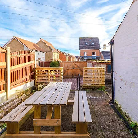 Holiday home Barton House - Sleeping 10 Manchester