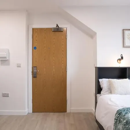 New Flat, Old Trafford *