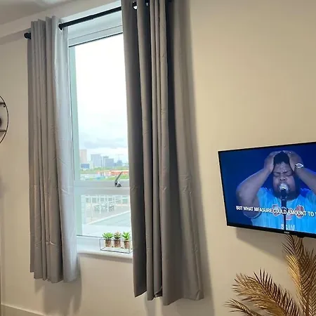 Prime 2 Bedroom With Rooftop Terrace Apartment