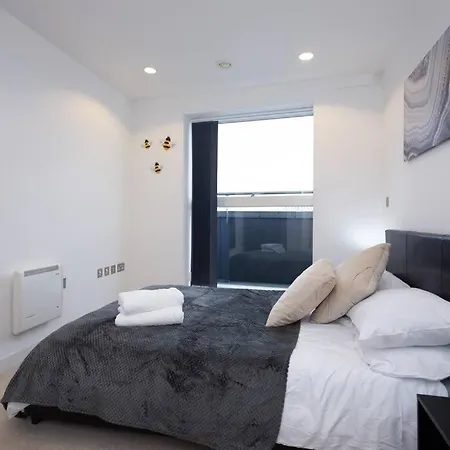 Apartmán Modern Mediacity 2bed Apartment, Amazing Views, Smart Tvs Manchester