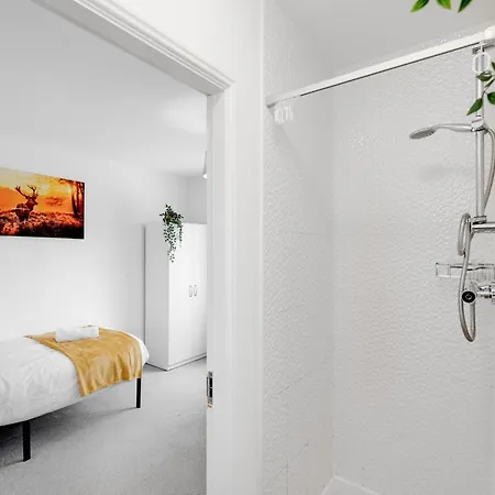 Exquisite Mcr Centr Gem - Foosball - Sleeps11 *