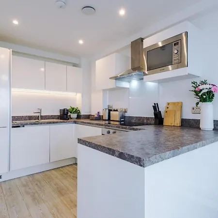 Cosy 2 Bed N Centre & Mediacity דירה