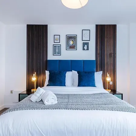 Cosy 2 Bed N Centre & Mediacity מנצ'סטר