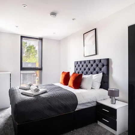 Апартаменты Modern 3 Bedroom *