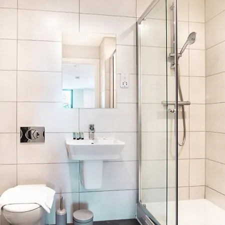 Modern 3 Bedroom Манчестер