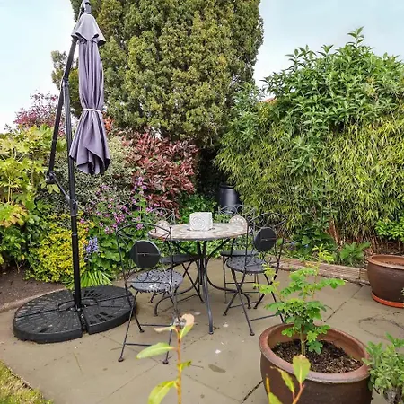 Pass The Keys Picture Perfect Haven In Didsbury Village - Free Parking & Ev Station מנצ'סטר
