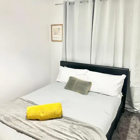 Private Luxury Br Near Etihad Stadium Manchester