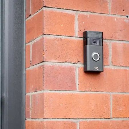 4 Bedroom House Near Centre Sleeps 10