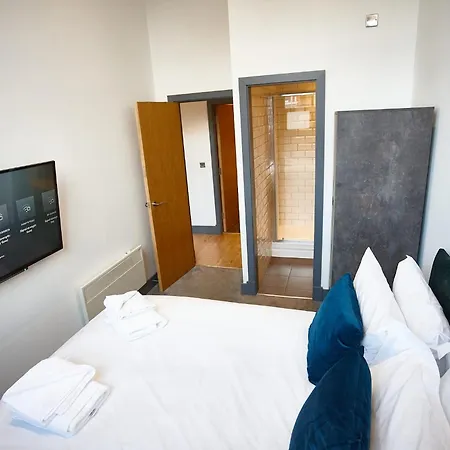 The Larimar Manchester