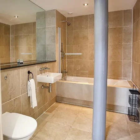 The Carnelian * Manchester