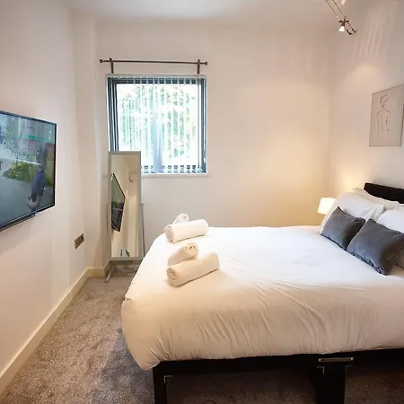 The Pearl * Manchester
