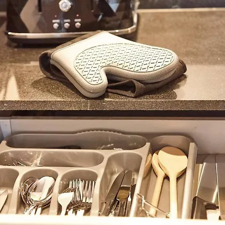 The Opal Μάντσεστερ