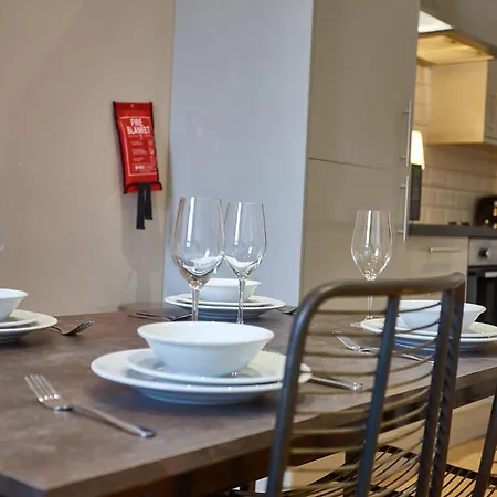 The Peridot Апартаменты Манчестер