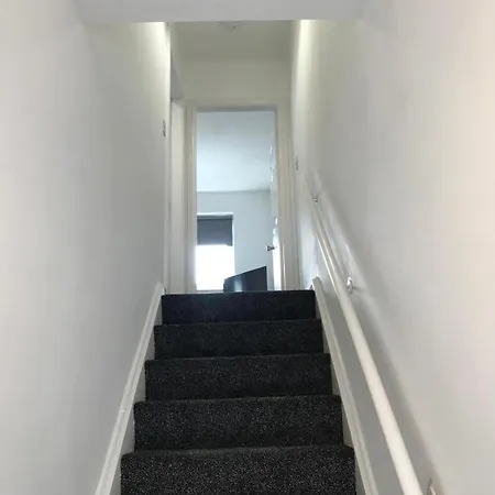 아파트 Cosy & Compact In Swinton