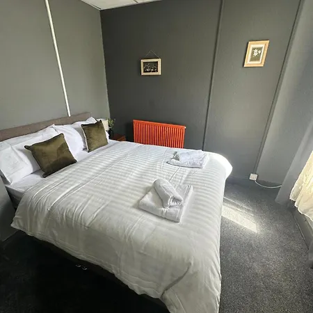 Guest house - Free Parking *