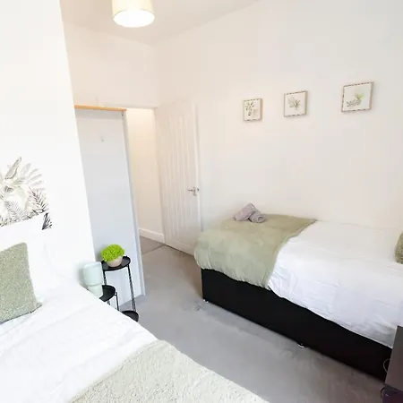 Ideal Near Etihad *