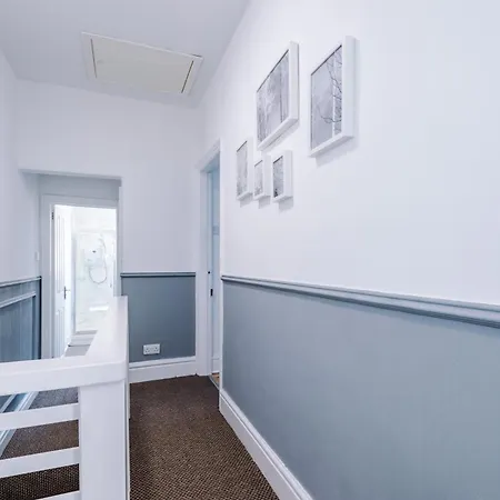 Holiday home The Retreat Near Salford Quays