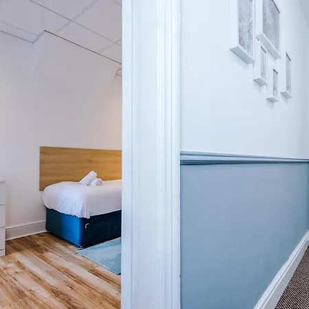 The Retreat Near Salford Quays Holiday home Manchester