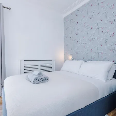 Holiday home The Retreat Near Salford Quays