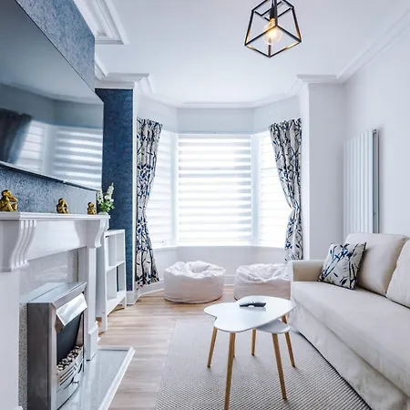 Дом отдыха The Retreat Near Salford Quays Манчестер