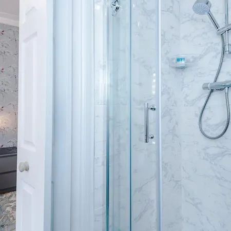 Holiday home The Retreat Near Salford Quays Manchester