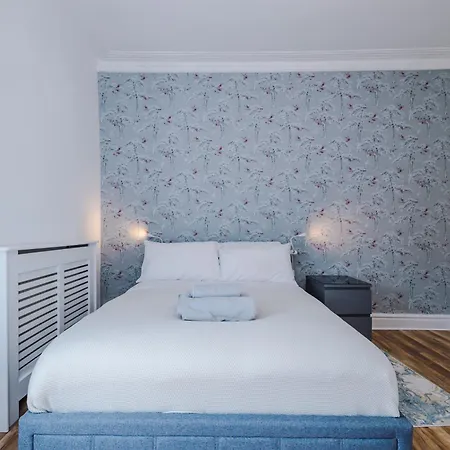 Дом отдыха The Retreat Near Salford Quays Манчестер