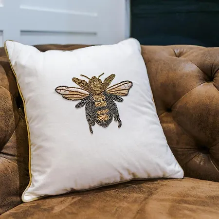 4 Bedroom Victorian House * Manchester