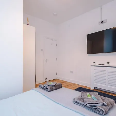 4 Bedroom Victorian House Dom wakacyjny Manchester