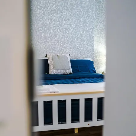 4 Bedroom Victorian House Semesterbostad