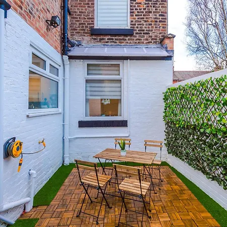 4 Bedroom Victorian House Semesterbostad