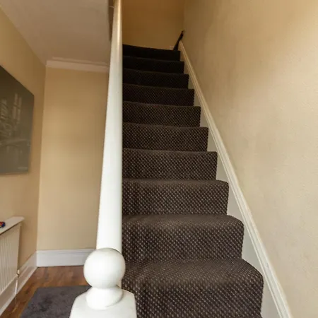 Spacious 3 - Private For 3 게스트하우스