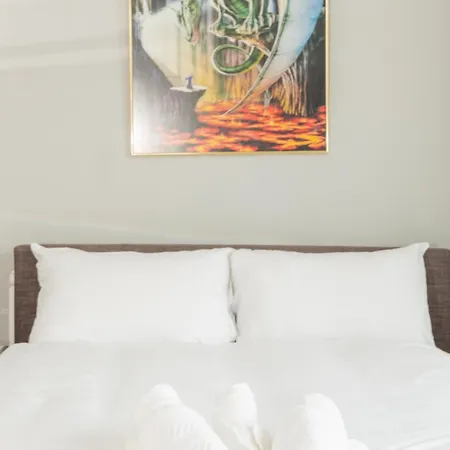 Guest house Spacious 3 - Private For 3 Manchester