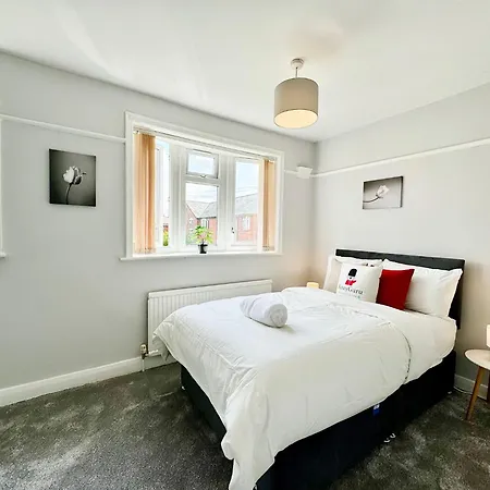 Kozyguru Spacious 3 Bedroom 8ppl Hse 50% Off Long Apartment *