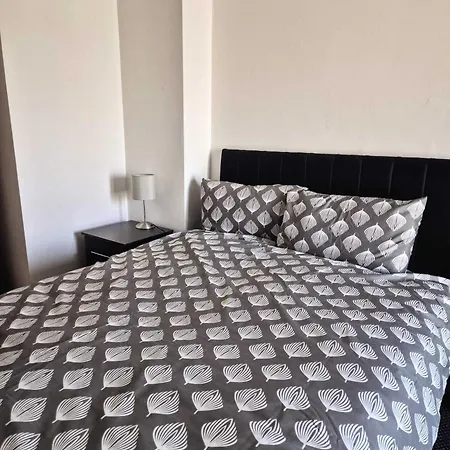 Penthouse - 2 Bedroom Apartamento