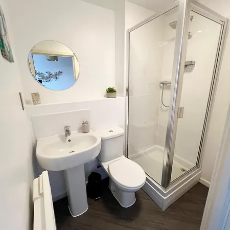 2 Bed Sportcity Opposite Etihad Stadium & Coop Live *