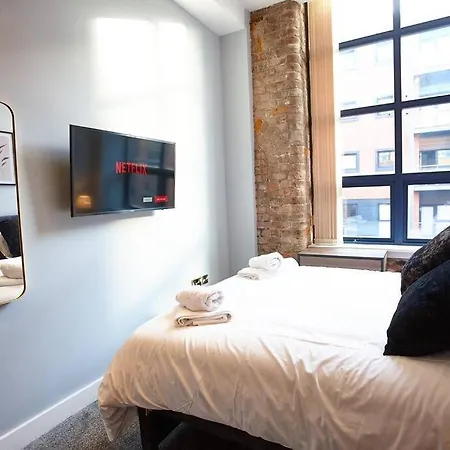 The Diamond Apartment