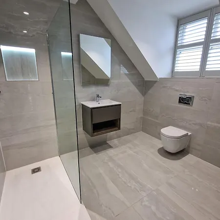 Сasa de vacaciones Luxury 5 Star Didsbury By Superhost Mánchester