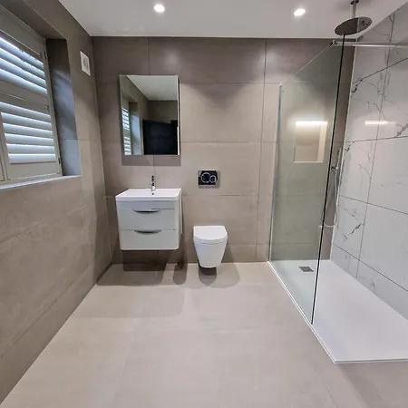 Luxury 5 Star Didsbury By Superhost Сasa de vacaciones Mánchester