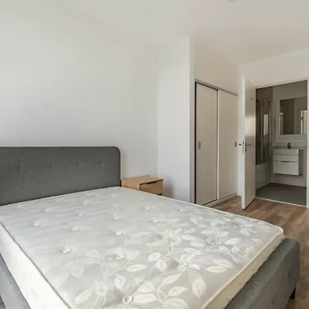 Centre In * Manchester