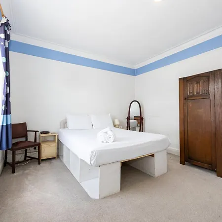 Casa de Férias Guestready - Enchanting Life In Gorse Hill *