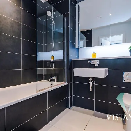 2Bdr Apartment By Vista Stays Short Lets & Serviced Accommodation Manchester With Pool Table & Free Wifi