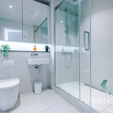 Apartamento Modern 2 Bedroom By Vista Short Lets & Serviced With Free Wifi & Dart Board *