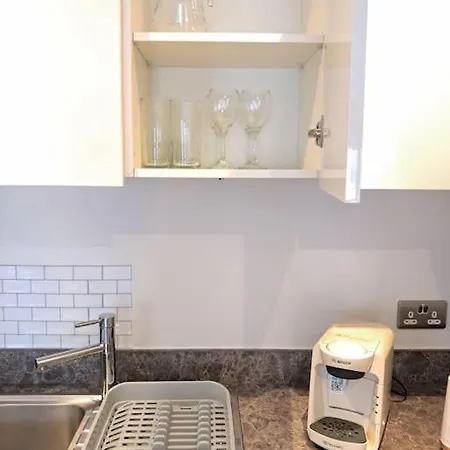 Spacious 2 Bed Duplex Salford M5 Apartmán *