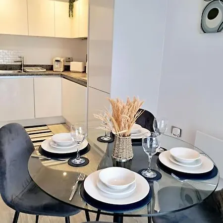 Spacious 2 Bed Duplex Salford M5 Apartmán Manchester