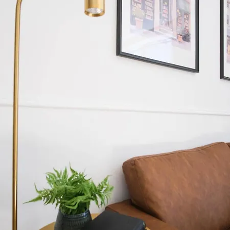 Modern & Spacious Centre For Long Apartamento