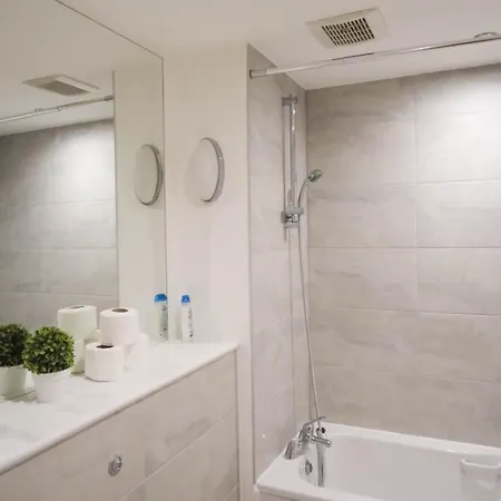 Apartamento Modern & Spacious Centre For Long *